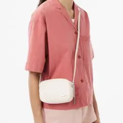 LACOSTE ショルダーポーチ