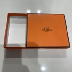 HERMES ギフトボックス オレンジ A5サイズ - メルカリ