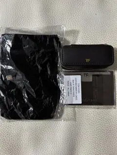 トムフォードノベルティ　リップケース、ミラー、ポーチ3点セットのサムネイル