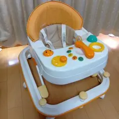 コンビよちよちキーパー　歩行器