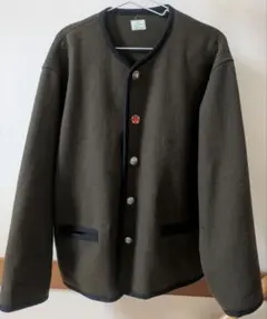 オリーブ ノーカラー ジャケット