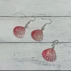 Item thumbnail for item 26f3841c-b8bb-4d05-8063-6d8385909135