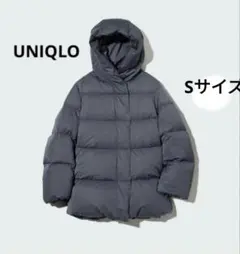 ユニクロ パウダーフィールダウンショートコート ボリュームダウン　グレー
