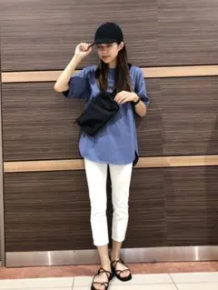 ユニクロ　ウルトラストレッチクロップドレギンスパンツ　白L