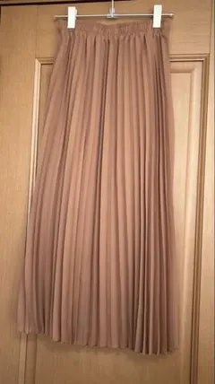 値下げ1,199円JUNOAH ベージュ プリーツ ロングスカート