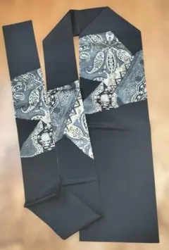 名古屋帯 黒地 金色糸