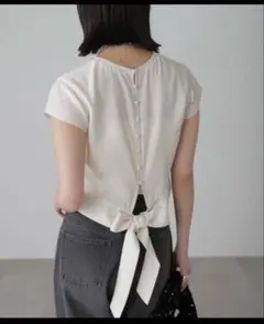 FREE’S MART（FR）バックリボンフレンチスリーブブラウス　ホワイトのサムネイル