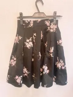 【evelyn】花柄ミニスカートのサムネイル
