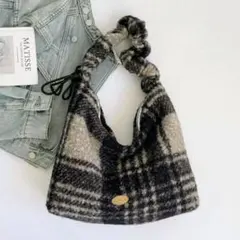 ショルダーバッグ グレー系チェック柄 2way ウール風 ふわモコバック