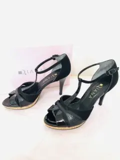新品　DIANA ダイアナ　アンクルストラップパンプス 23.5 黒