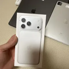 Apple iPhone 17ProMAX 本体 256GB シルバー - メルカリ