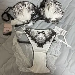 Glamagic ブラジャーショーツセット E70 Lのサムネイル
