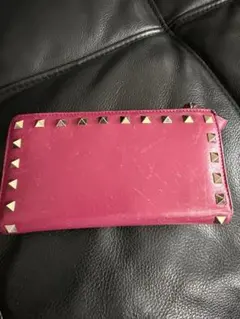 VALENTINO GARAVANI ロックスタッズ 長財布のサムネイル
