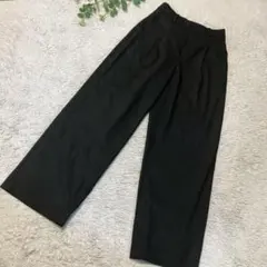 【美品】UNIQLO　タックワイドパンツ　ブラック　Ｓ　ビジネス　ハイウエスト