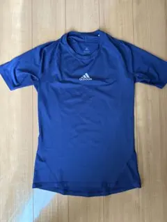 adidas TECHFIT コンプレッション Tシャツ
