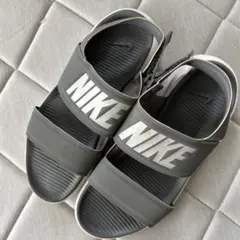 NIKE スポーツサンダル グレー