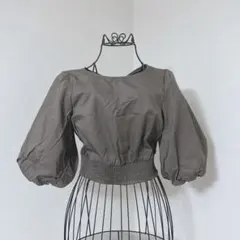 evelyn トップスのサムネイル