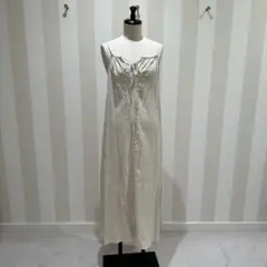 ローリーズファーム　アイボリー キャミワンピース ロング丈