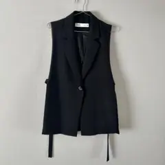 ZARA ブラック テーラードジレ ベスト ロングジレ サイドベルト Sのサムネイル
