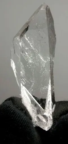 超希少　マニハール産　水晶クラスター　原石