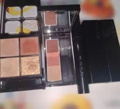 KATE アイシャドウパレットとリップセット