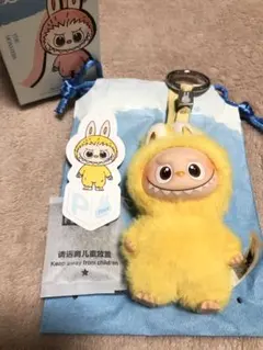 【正規品】POPMARTラブブ PINFORLOVE イニシャル　P