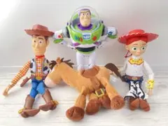 トイストーリー　リアルサイズトーキングフィギュア　ウッディ　バズ　ジェシー