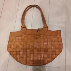 ロビタ　 編み込みレザーかごバッグ