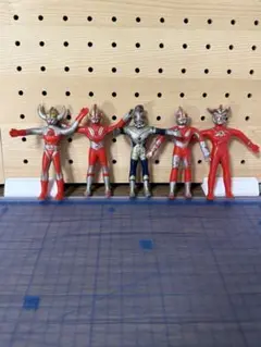 【レトロ】　ウルトラマン　くねくね フィギュア