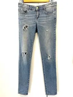 Item thumbnail for item b007c6ff-7c12-43db-8a18-750c8374a81d