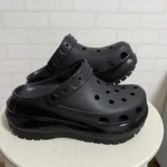 【ほぼ新品】クロックス クロッグサンダル クラシック メガ クラッシュ 厚底