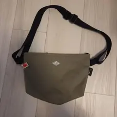 正規品税込&送料込ダントン カーキ サコッシュ