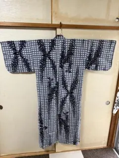 藤柄のグレーのチェック柄 浴衣