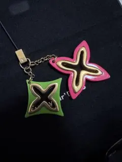 ルイヴィトン　　ストラップ✨　美品 モノグラムフラワー　キーホルダーのサムネイル