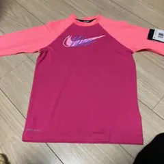 NIKEラッシュガード150新品未使用