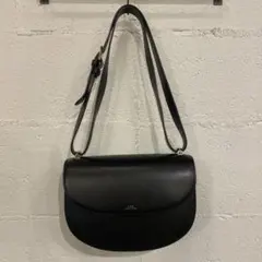 APC Genève バッグ ショルダーバッグ　ブラックのサムネイル
