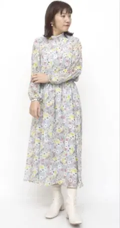 新品【定価３万800円】ミッシェルクラン　中花プリントシフォンブラウスとスカート