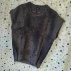 O11★新品　PLST　ベスト　フェザーヤーン　Mサイズ★