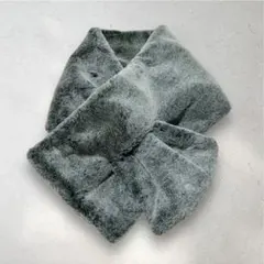 マフラー　グレー　上品ティペット フェイクファー ふわふわ 差込み　軽量　防寒