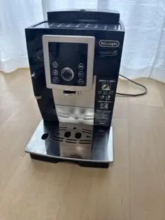 DeLonghi デロンギ マグニフィカS  コーヒーメーカー ブラック 中古 DeLonghi デロンギ マグニフィカS コーヒーメーカー ブラック