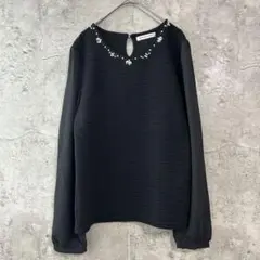 【 ヘルシーカレン 】ビジュー付きカットソー　黒　長袖　シフォン袖　L キレイめのサムネイル