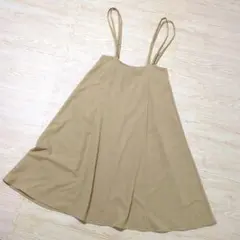 ベージュ キャミワンピース　サロペット　レディース　無地　シンプル　スカート