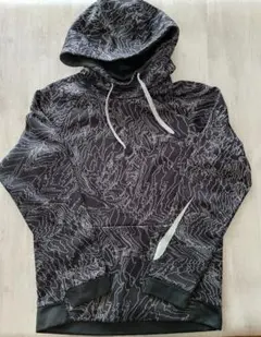 Nike（ナイキ）DRI-FITプルオーバーパーカー