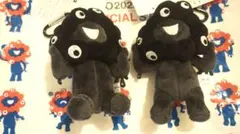 【新品タグ付き】黒ミャクミャク カラビナ付き 2体セット 立ちお座り 公式商品