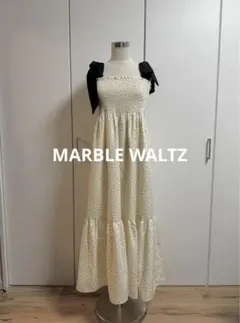 evelyn レースフリル花柄キャミワンピース イエロー - メルカリ