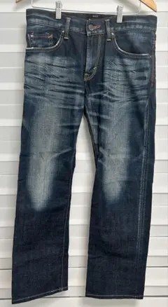 ダークデニム EDWIN BLUE TRIP 特徴的な刺繍とジッパーフライ付き