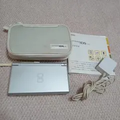 【ジャンク】任天堂DS Lite 取扱説明書 充電器 ケース シルバー 一式