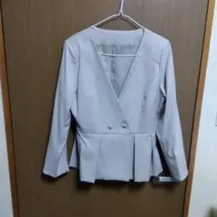 ライトグレー テーラードジャケット ダブルボタン