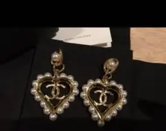 激レアCHANEL ハート型パールピアス