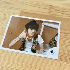 松倉海斗　トラビスジャパン　公式写真　一枚